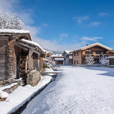 Apartment In Wald Im Pinzgau With A Fireplace Exterior foto