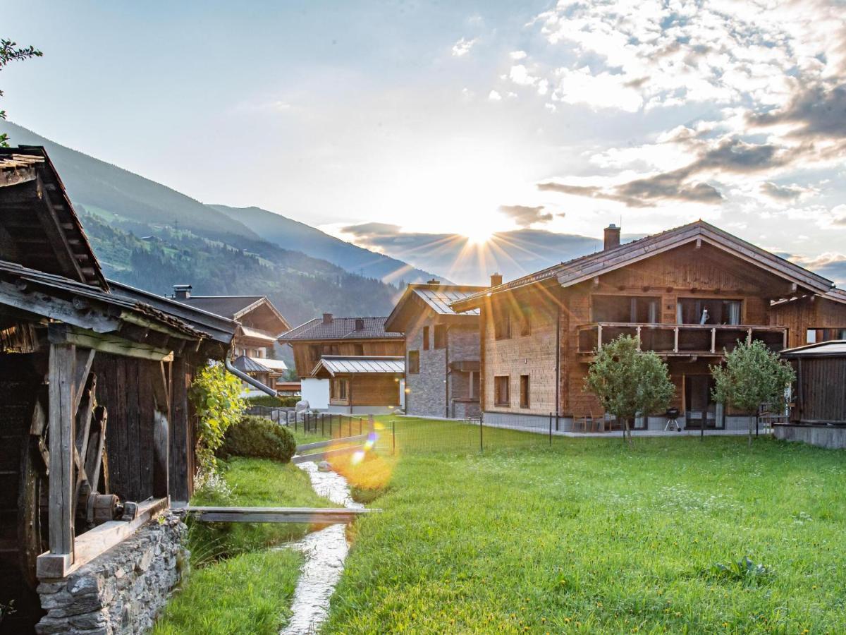 Apartment In Wald Im Pinzgau With A Fireplace Exterior foto