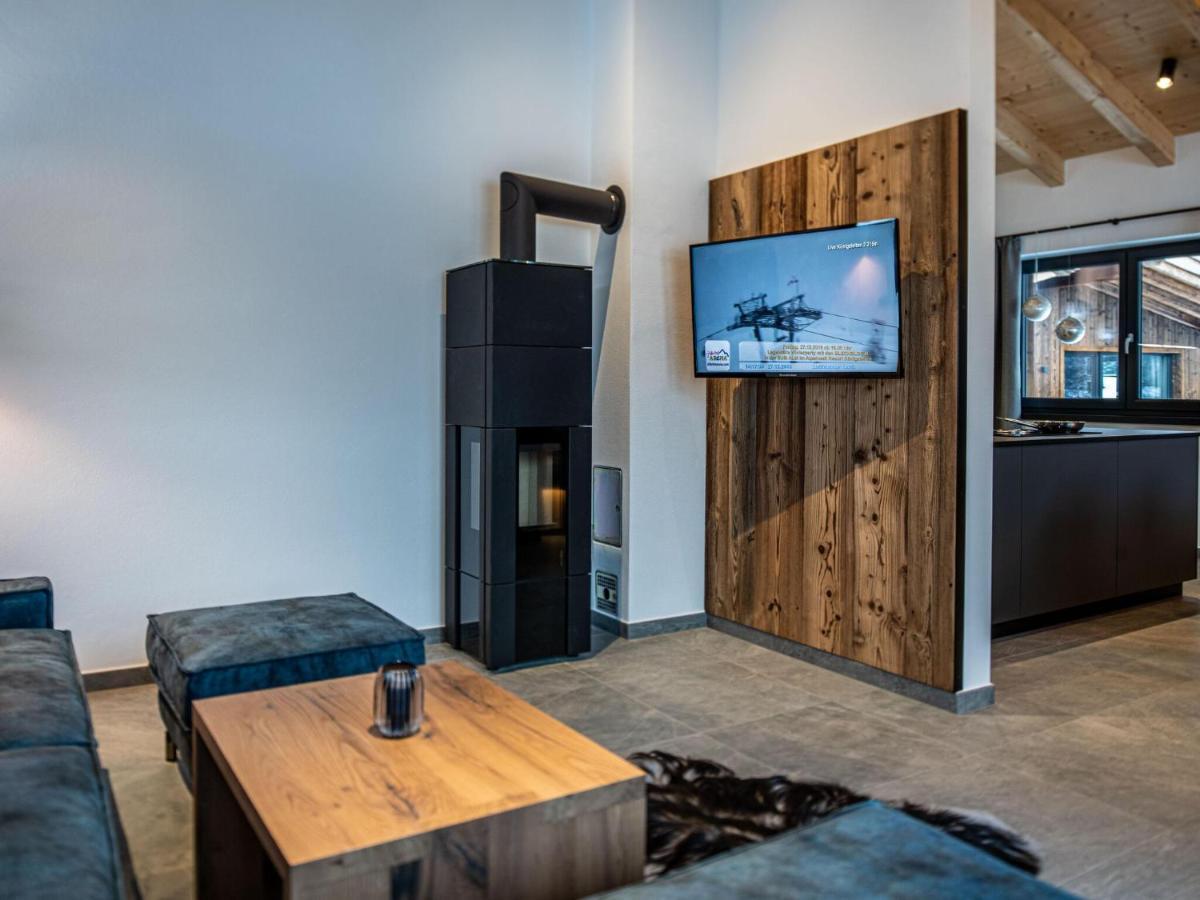 Apartment In Wald Im Pinzgau With A Fireplace Exterior foto